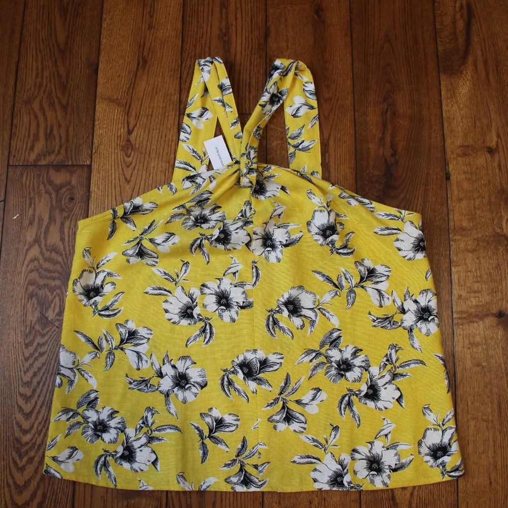 Women's Banana Republic Linen Blend Twist Halter Top- Size M Tall